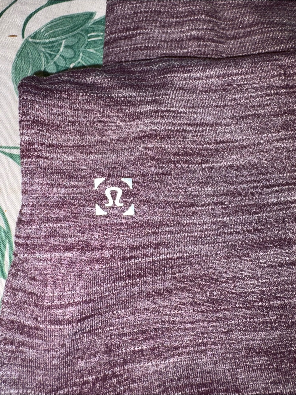 Lulu Lemon Heathered Plum V-Neck Top - Picture 2 of 4